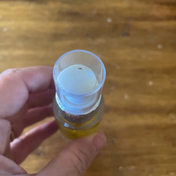 New Trader Joe's Hair Oil Smooths Frizz Protect From Heat 1 OZ - Picture 5 of 6